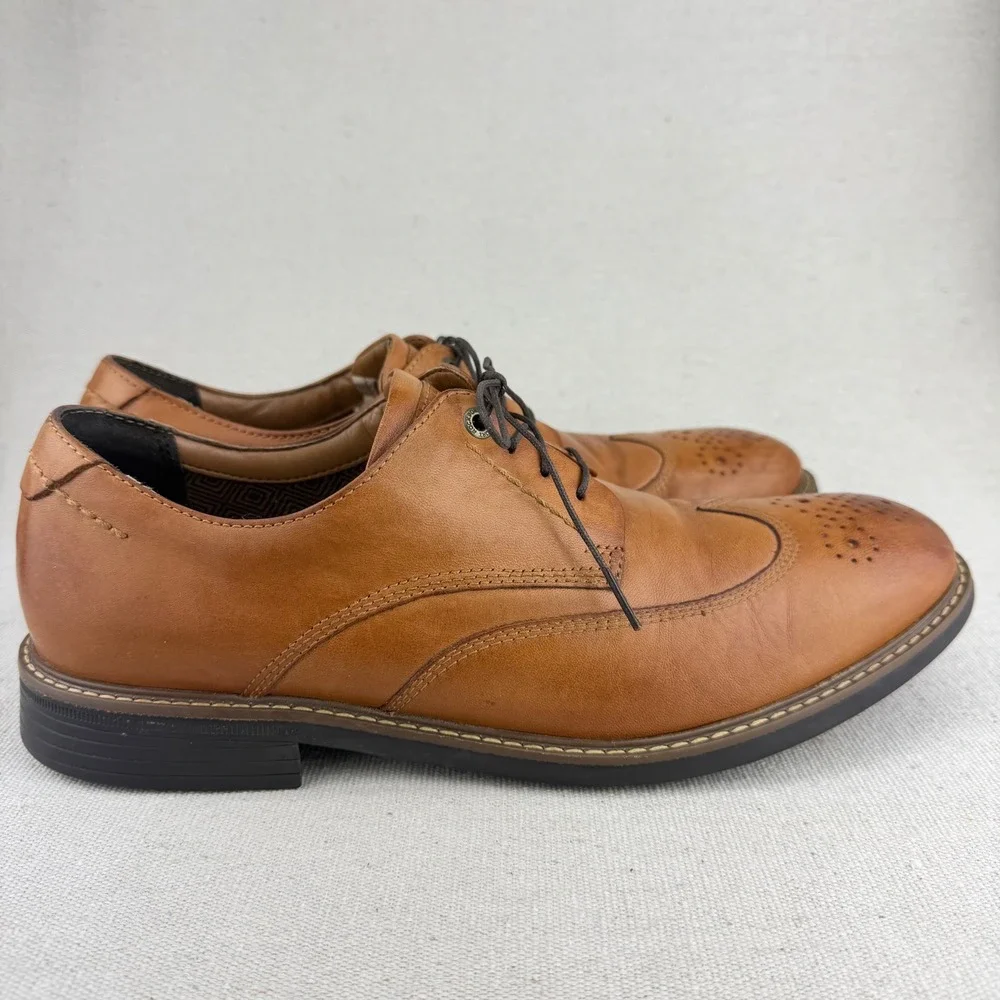 Rockport Essential Details Wingtip Oxford Tan Leather Mens Shoes V81649 Size 9 M